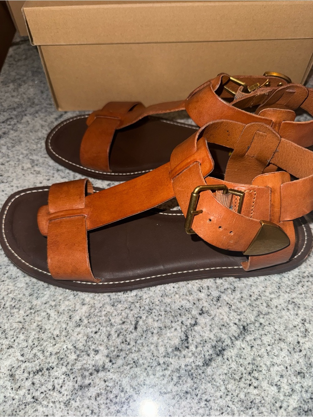 Steve Madden Brazinn Tan Cognac Brown T‑Strap Leather Sandals - Picture 3 of 5